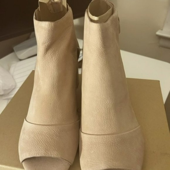 KENNETH COLE Open Toe CHARLENE BOOTIE GENTLE SOULS (NEW) (SIZE 9) - Picture 5 of 15